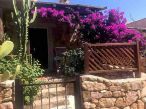 Buganvillea Cottage: un nido a 200 mt. dal mare Porto Pollo